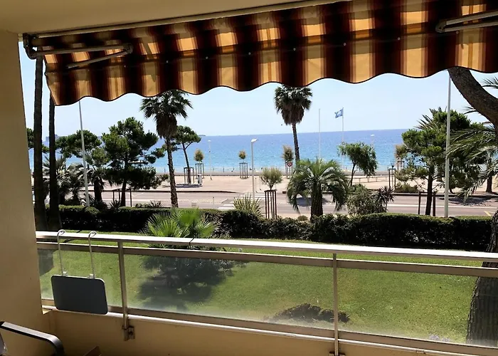 Face A La Yourhosthelper * カンヌ