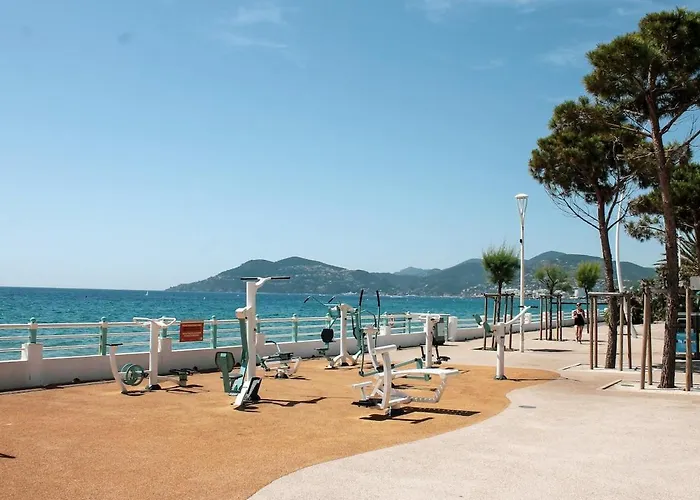 Face A La Yourhosthelper アパート *